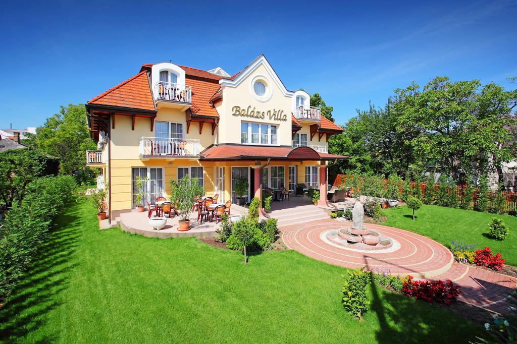 Balazs Villa Balatonfured Exterior photo